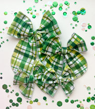 Load image into Gallery viewer, The Green Plaid Bow
