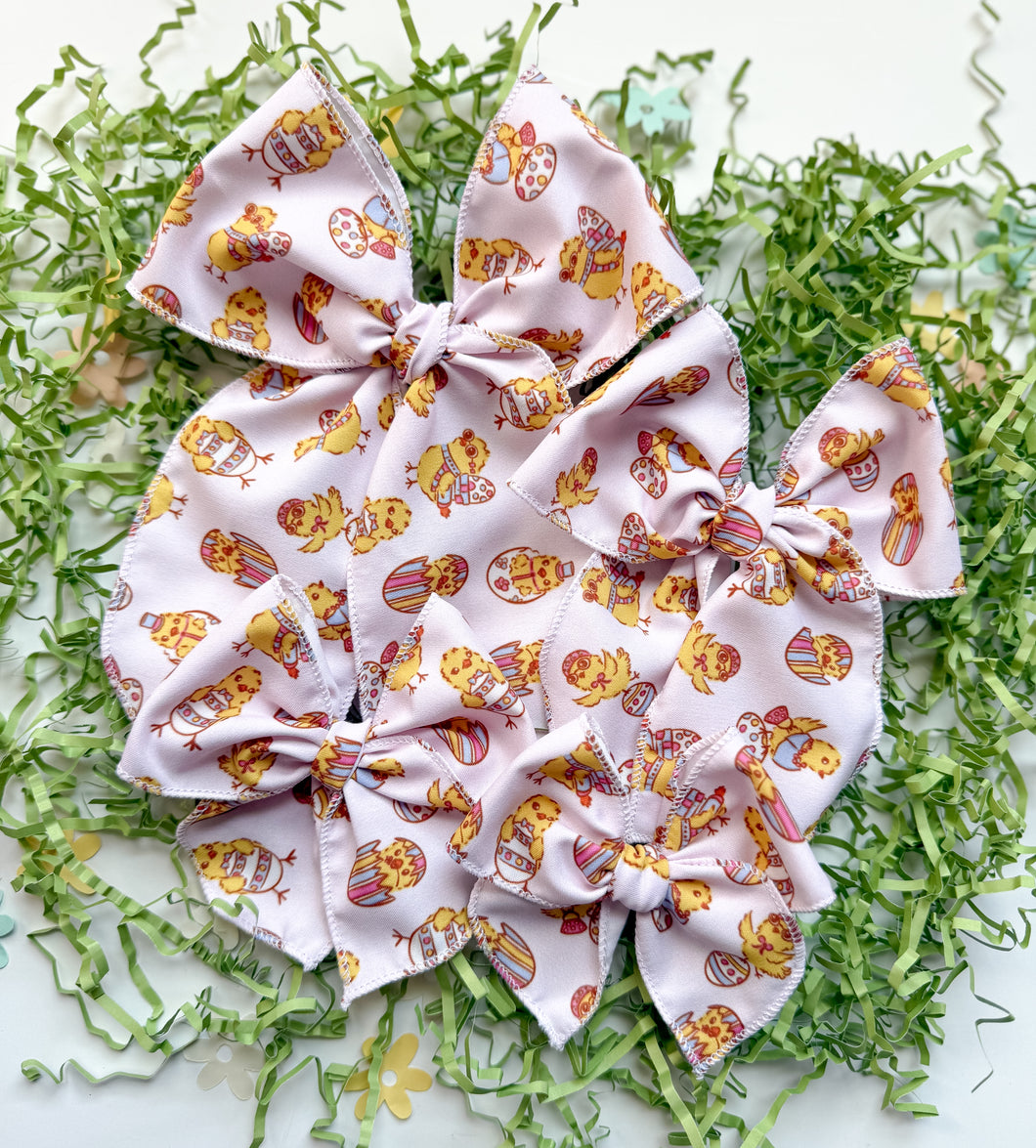 The Cute Chicks Bow Preorder