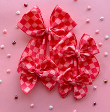 Load image into Gallery viewer, The Peach &amp; Pink Bow

