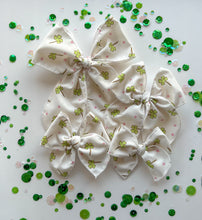 Load image into Gallery viewer, The Cream Clover Bow
