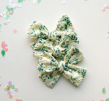 Load image into Gallery viewer, The Daisy Bow
