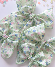 Load image into Gallery viewer, The Green Floral Bow
