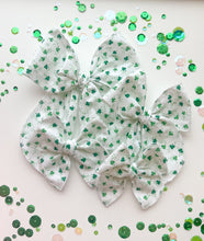 Load image into Gallery viewer, The Tiny Clover Bow
