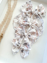 Load image into Gallery viewer, The Grey Butterfly Bow
