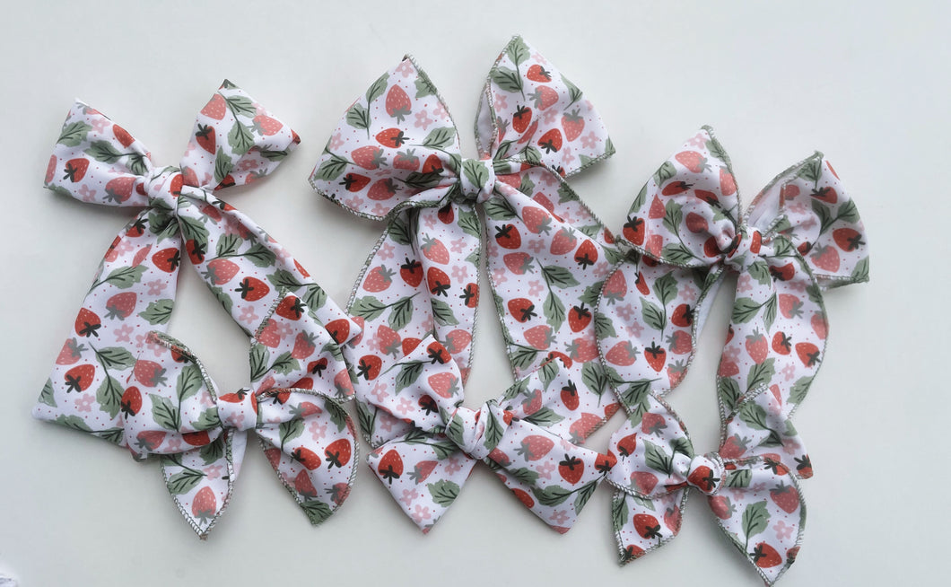 The Strawberry Patch Bow